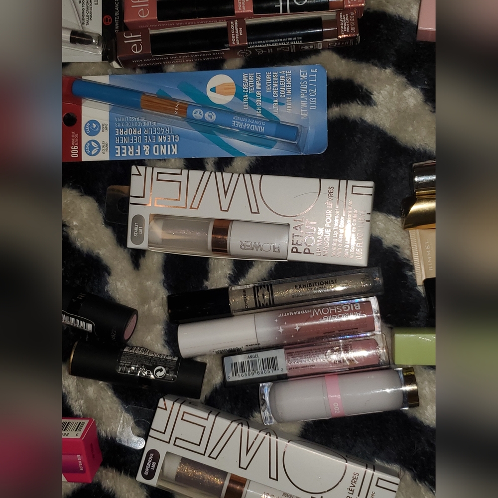60+NEW DRUGSTORE MAKEUP - Picture 5 of 14